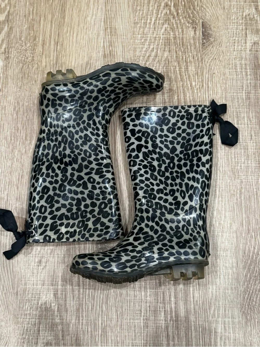 Leopard Print Rain Boots Girls Youth Size 1 Black Bow Glossy